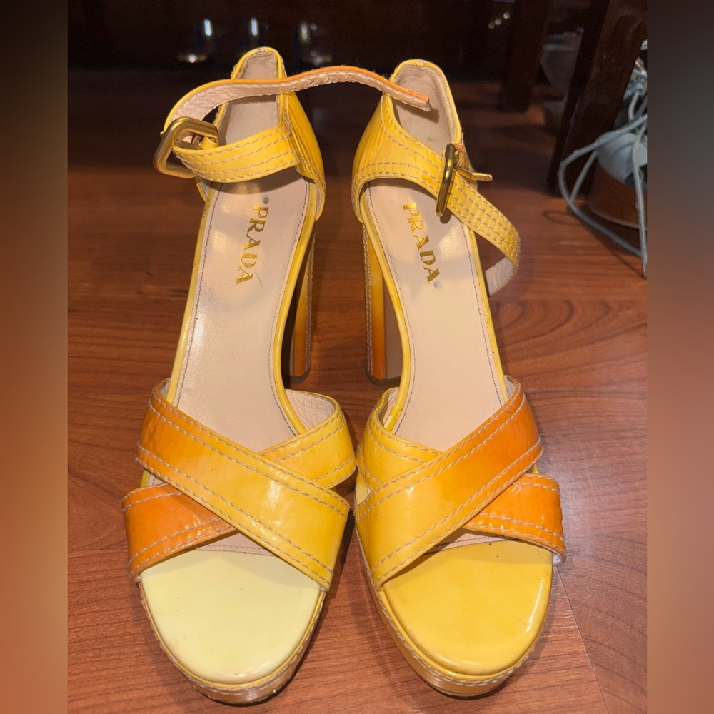 Prada vintage Yellow/Orange ombré Heels
